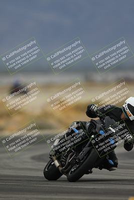 media/Nov-15-2025-Race Pace (Sat) [[8de605a2d8]]/Non Verified Riders (1st 20 Minutes)/Turn 4 (1010am)/